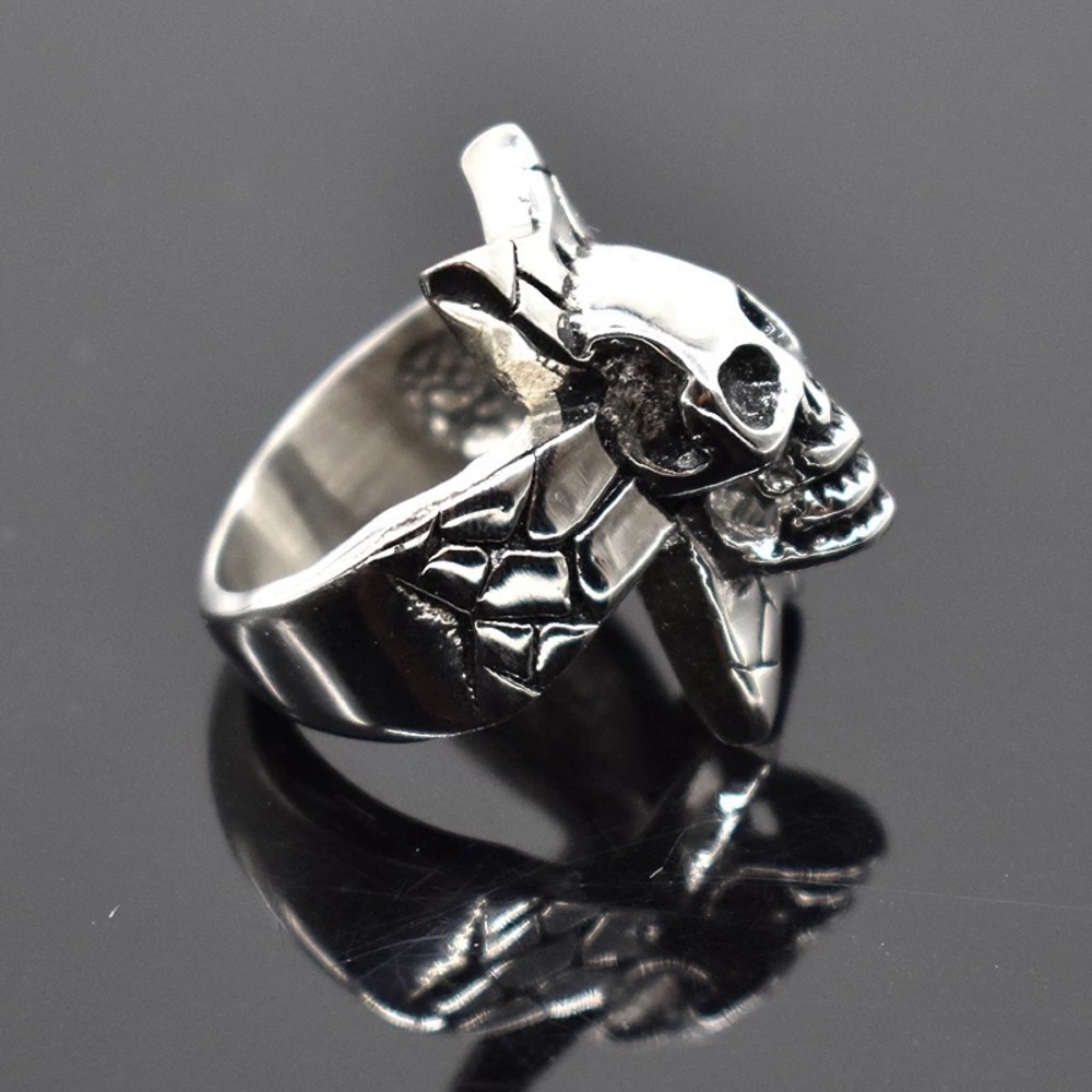 Skull ring - Picture 2 of 2